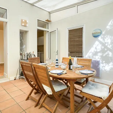 Casa vacanze Charmante Maison Proche *