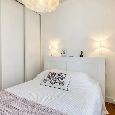 Charmante Maison Proche ラ・ロシェル